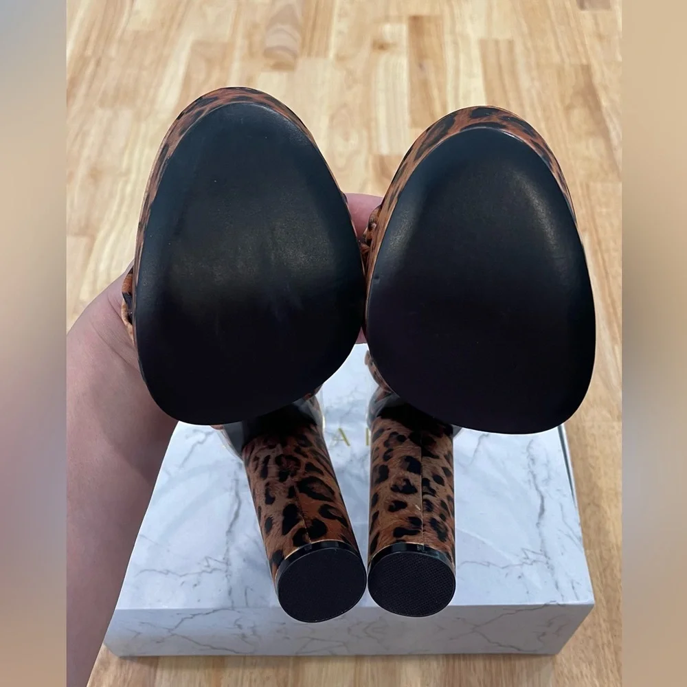 JESSICA RICH - Leopard Sandals - Picture 7 of 13